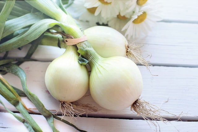 onion juice nutrition values for beard